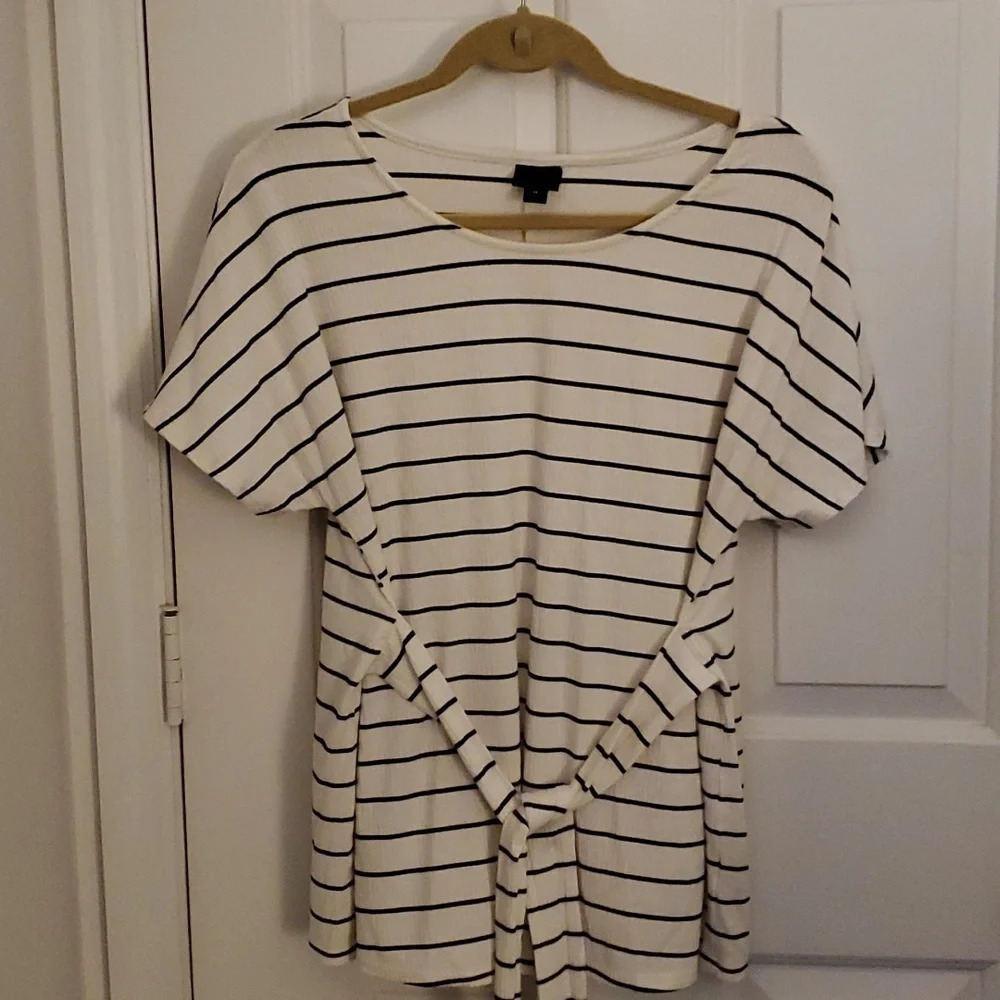 Worthington Womens Top